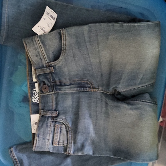 2/$24 NWT Oshkosh boys jeans size 8R - Picture 3 of 3